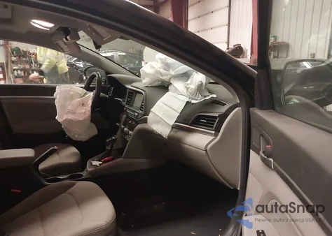 2020 Hyundai Elantra Value Edition из США, поврежденный, VIN 5NPD84LF3LH626778